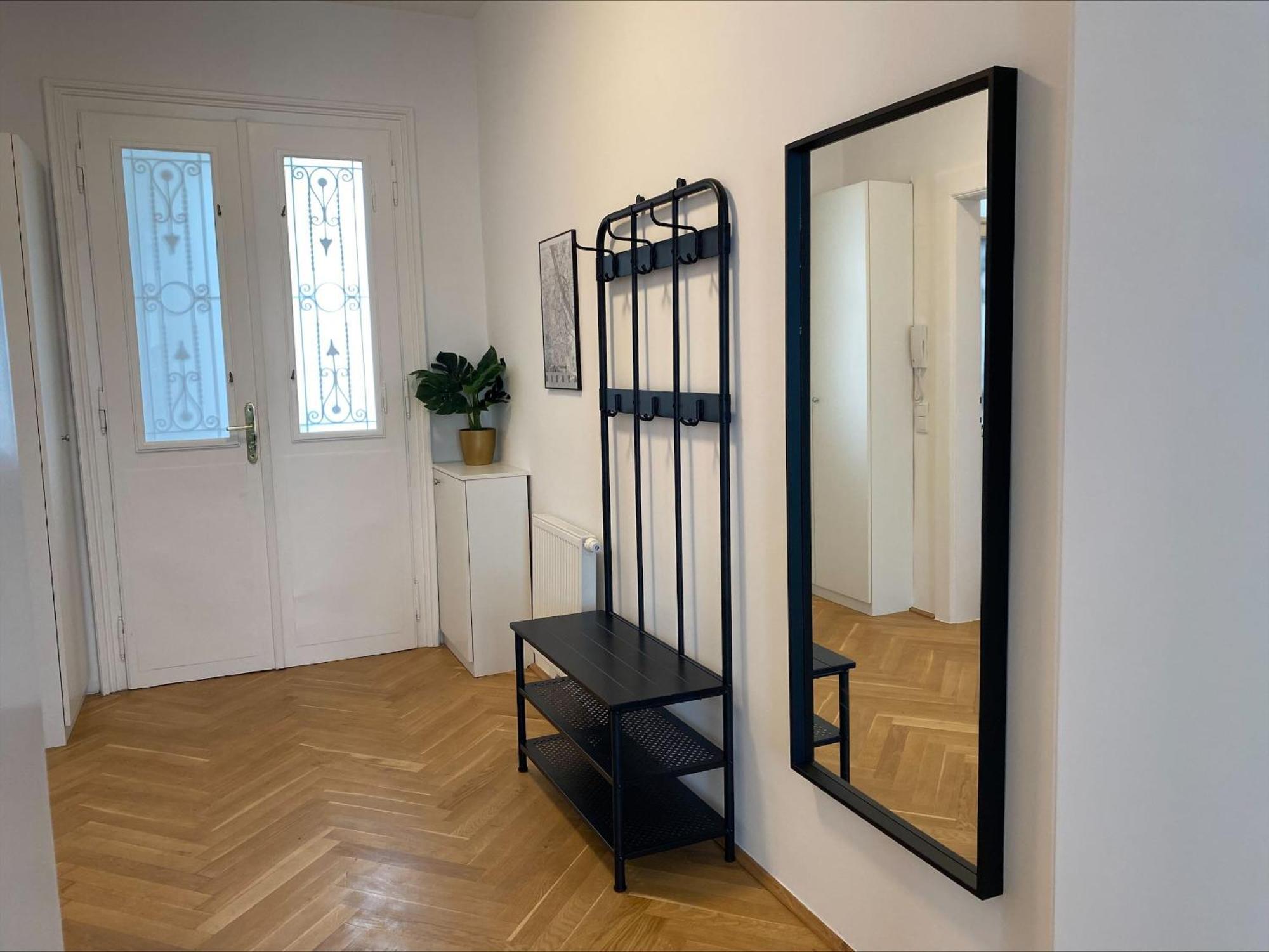 Cosy Apartment In Mariahilf Close To Citycenter Wien Eksteriør bilde